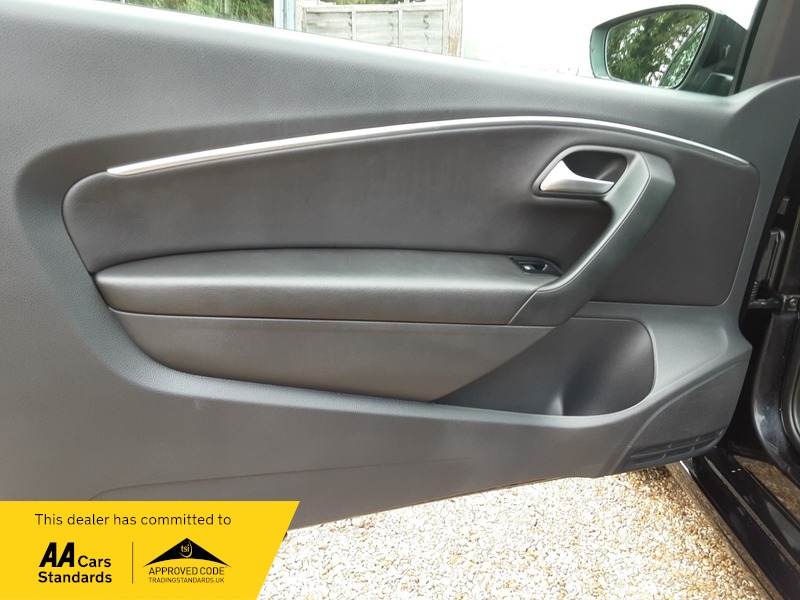 Used Volkswagen Polo 2014 for sale - 76236347: Photo 22