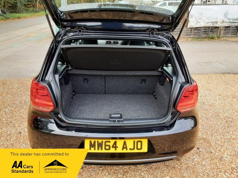 Used Volkswagen Polo 2014 for sale - 76236347: Photo 24