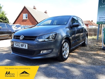 Used Volkswagen Polo 2013 for sale - 79142897: Photo