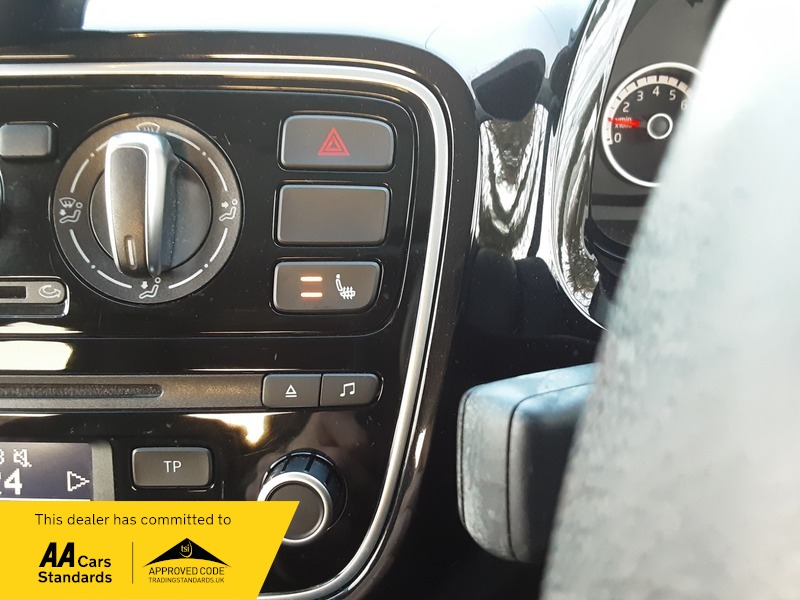 Used Volkswagen up! 2015 for sale - 77129200: Photo 18