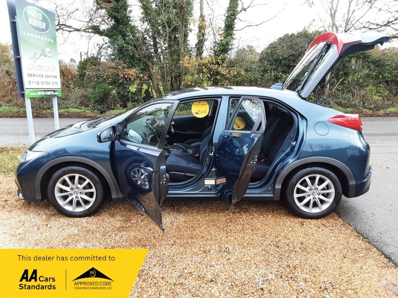 Used Honda Civic 2012 for sale - 76605322: Photo 11