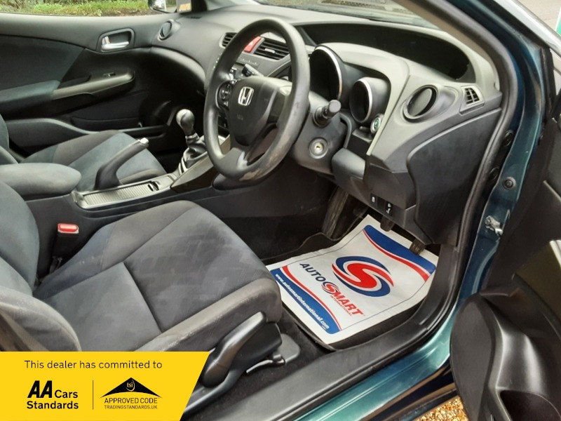 Used Honda Civic 2012 for sale - 76605322: Photo 12