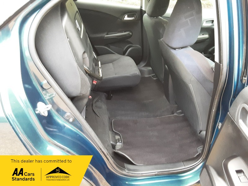 Used Honda Civic 2012 for sale - 76605322: Photo 26