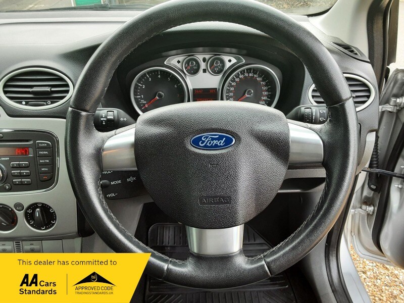 Used Ford Focus 2010 for sale - 77584175: Photo 16
