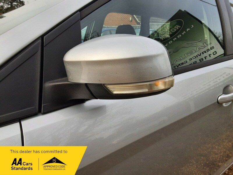 Used Ford Focus 2010 for sale - 77584175: Photo 24