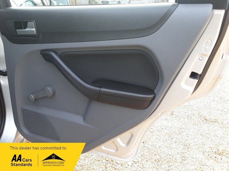 Used Ford Focus 2010 for sale - 77584175: Photo 29