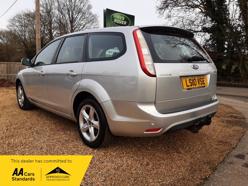 Used Ford Focus 2010 for sale - 77584175: Photo 4