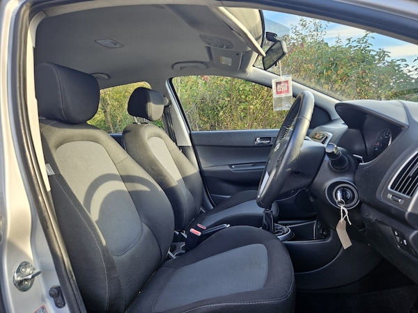 Used Hyundai i20 2014 for sale - 76299059: Photo 24
