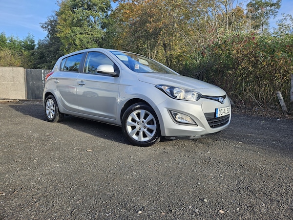Used Hyundai i20 2014 for sale - 76299059: Photo 2