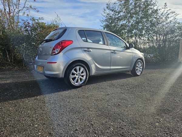 Used Hyundai i20 2014 for sale - 76299059: Photo 6