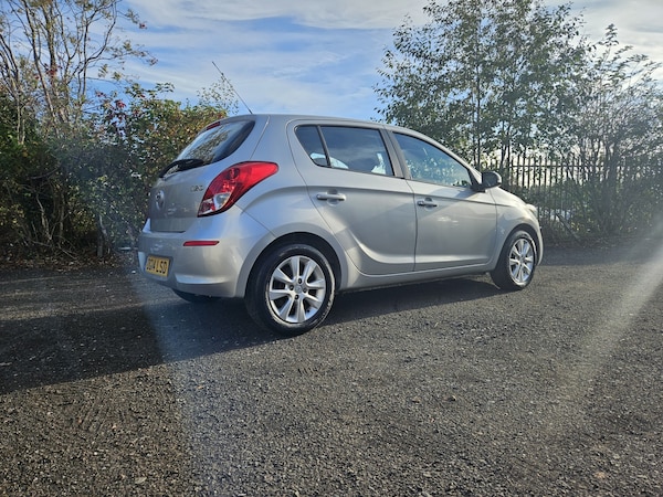 Used Hyundai i20 2014 for sale - 76299059: Photo 7