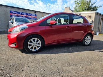 Used Toyota Yaris 2012 for sale - 75555869: Photo