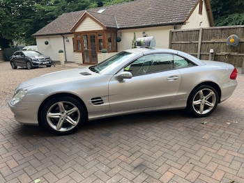 Used Mercedes-Benz SL 2004 for sale - 75994584: Photo