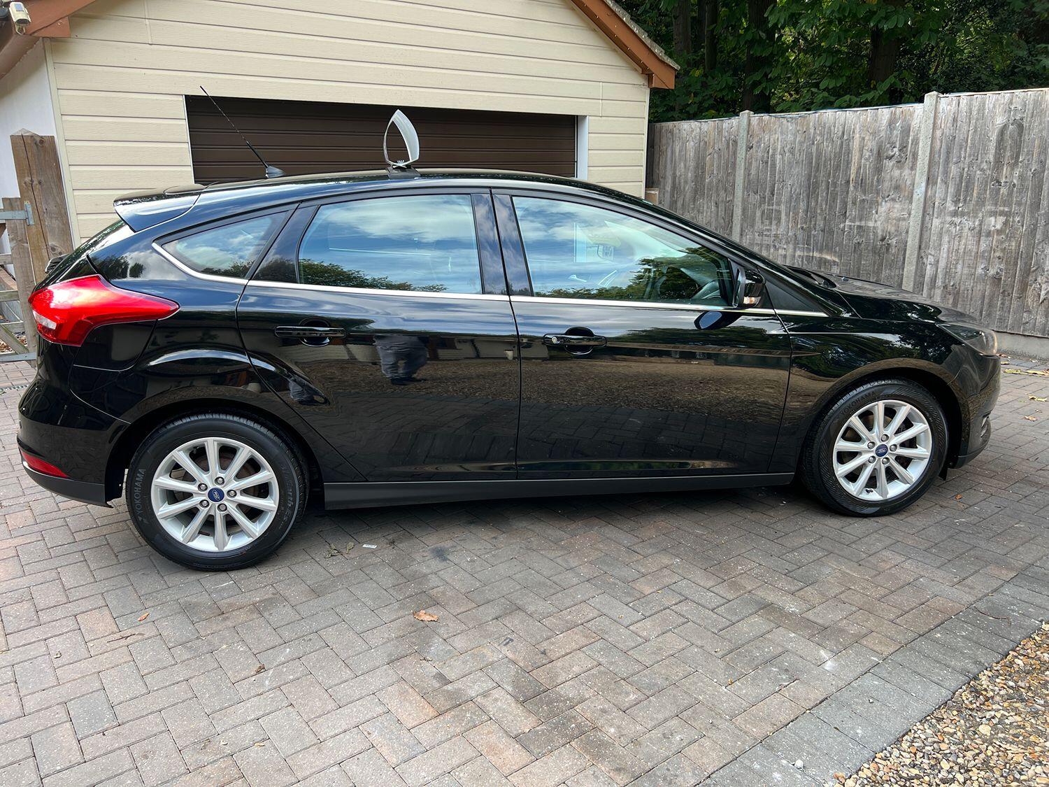 Used Ford Focus 2017 for sale - 76107446: Photo 9