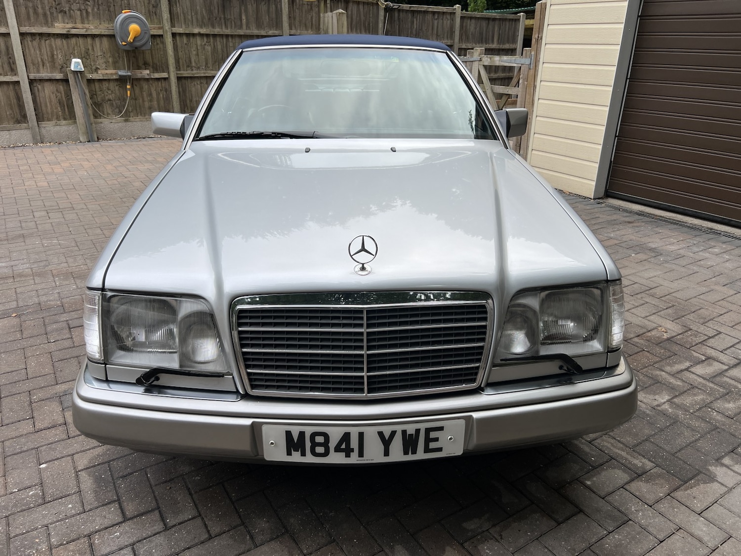 Used Mercedes-Benz E Class 1994 for sale - 76128928: Photo 2