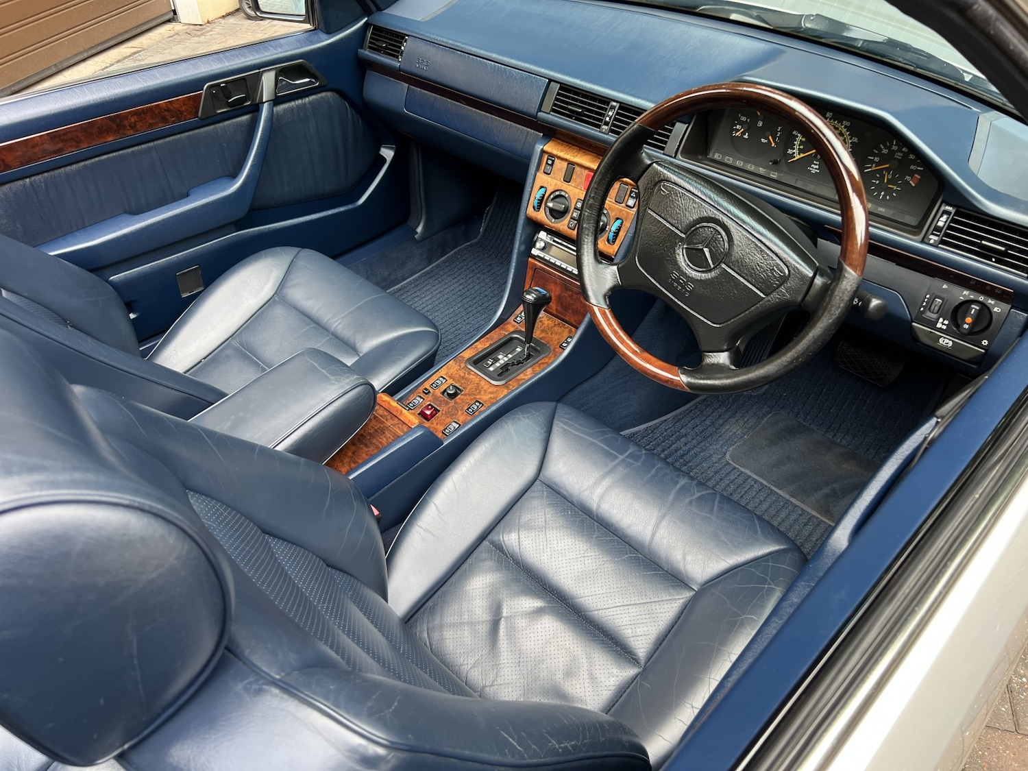 Used Mercedes-Benz E Class 1994 for sale - 76128928: Photo 20
