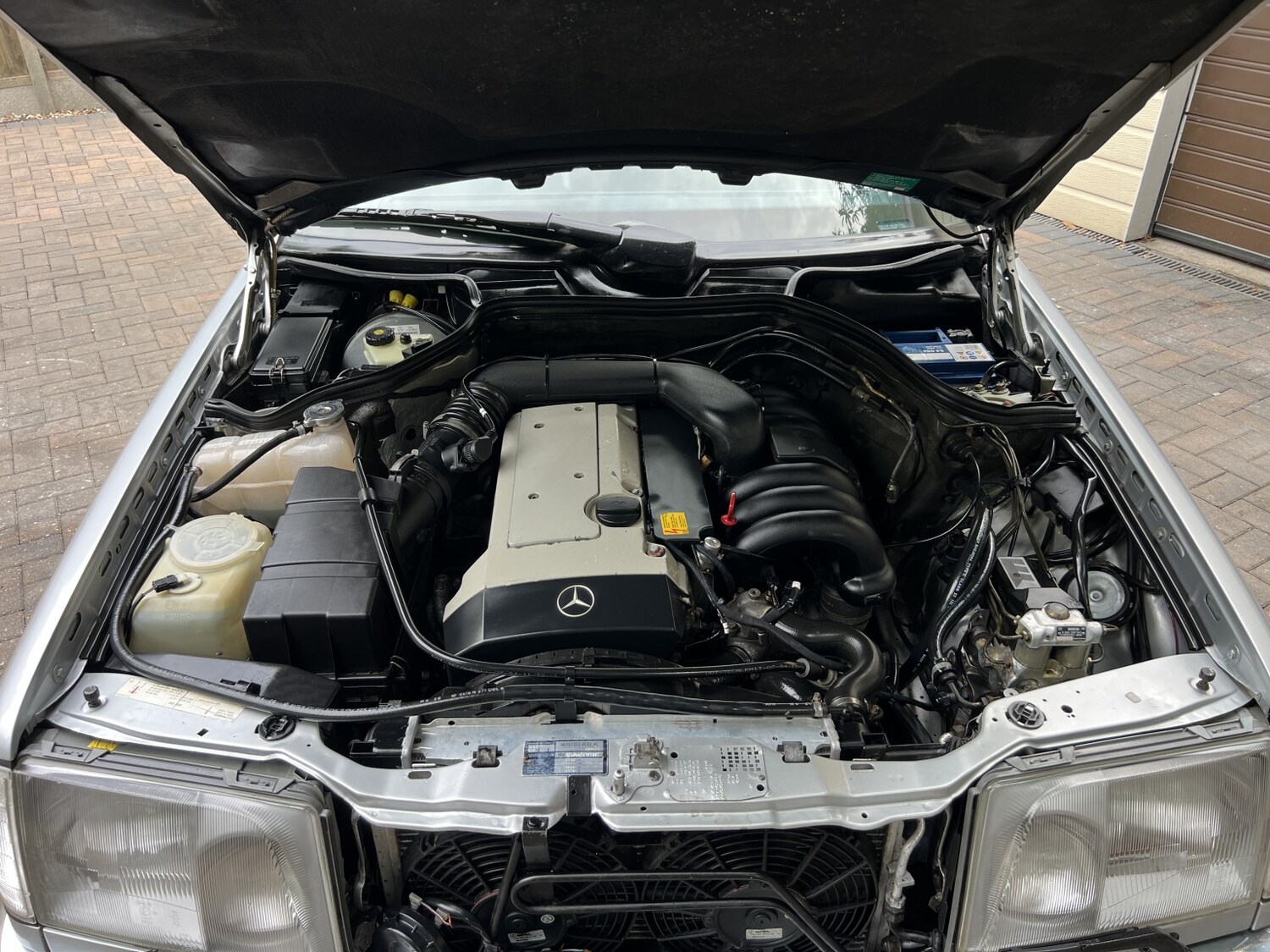 Used Mercedes-Benz E Class 1994 for sale - 76128928: Photo 35