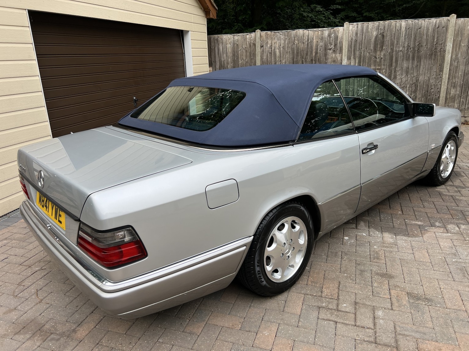 Used Mercedes-Benz E Class 1994 for sale - 76128928: Photo 7