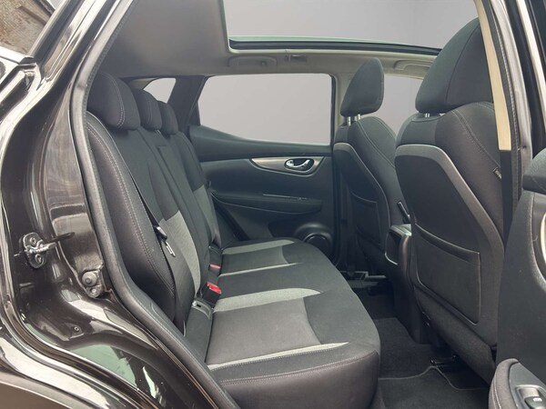 Used Nissan Qashqai 2018 for sale - 76243980: Photo 15