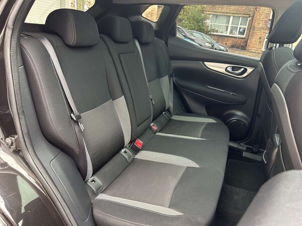 Used Nissan Qashqai 2018 for sale - 76243980: Photo 16