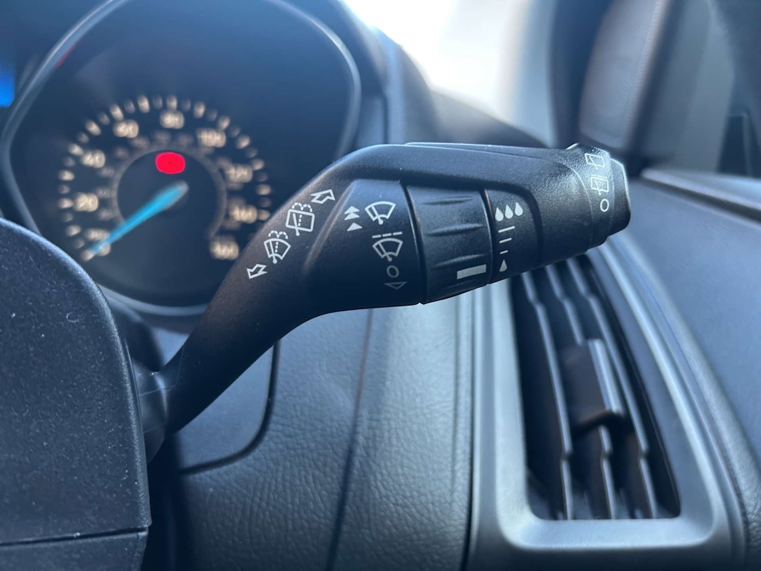 Used Ford Focus 2016 for sale - 77080239: Photo 32