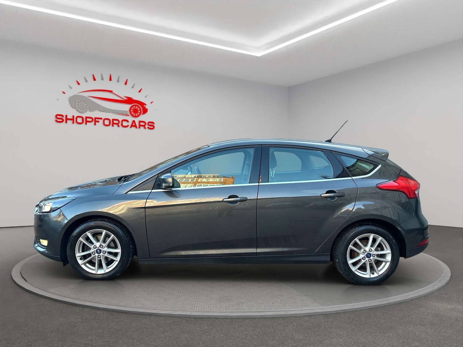 Used Ford Focus 2016 for sale - 77080239: Photo 9