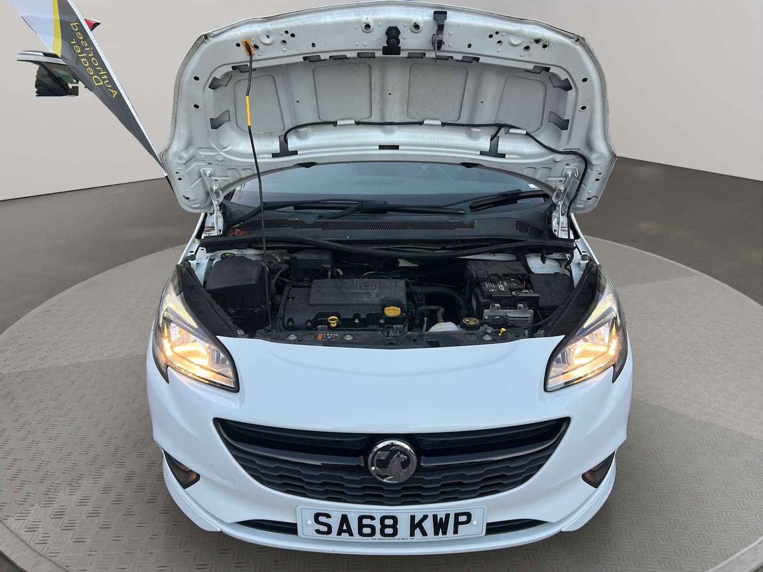 Used Vauxhall Corsa 2018 for sale - 76604251: Photo 2