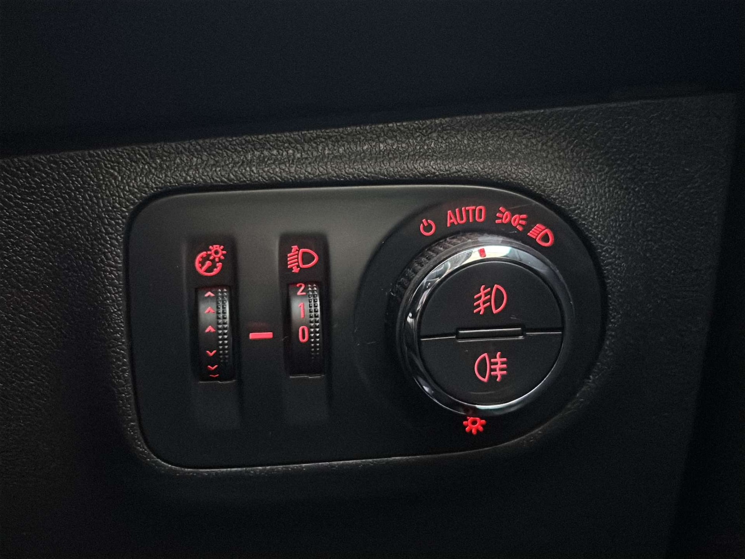 Used Vauxhall Corsa 2018 for sale - 76604251: Photo 31