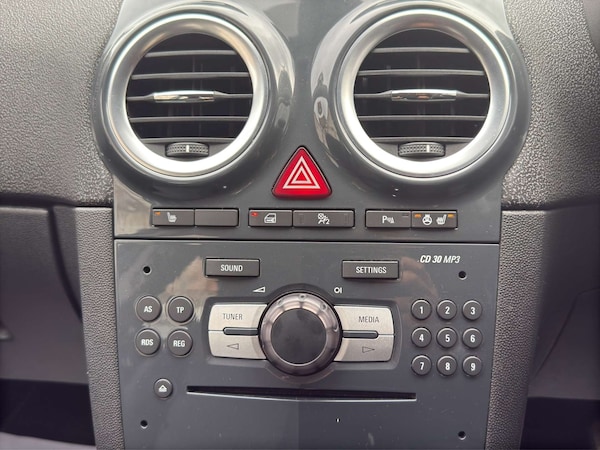 Used Vauxhall Corsa 2012 for sale - 76220611: Photo 28
