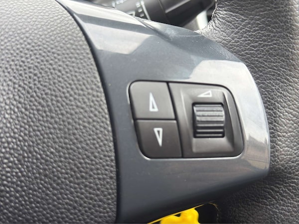 Used Vauxhall Corsa 2012 for sale - 76220611: Photo 33