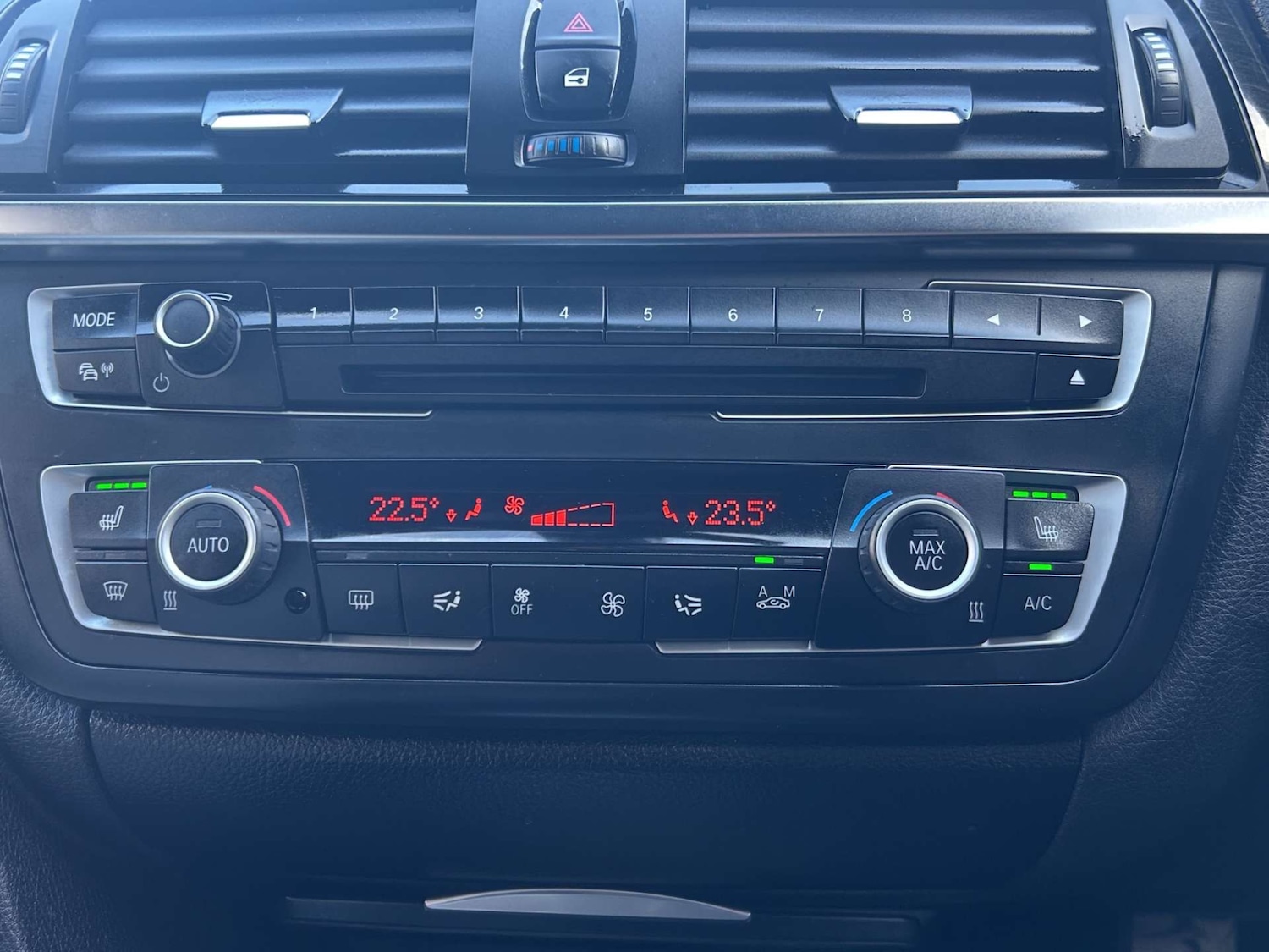 Used BMW 3 Series 2015 for sale - 77917752: Photo 30