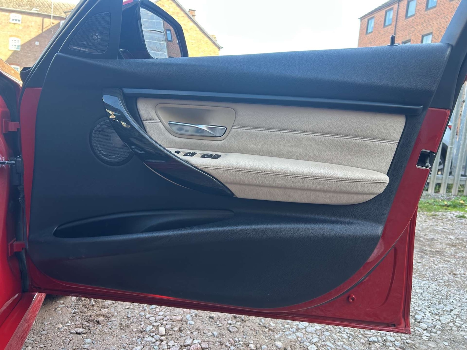 Used BMW 3 Series 2015 for sale - 77917752: Photo 42