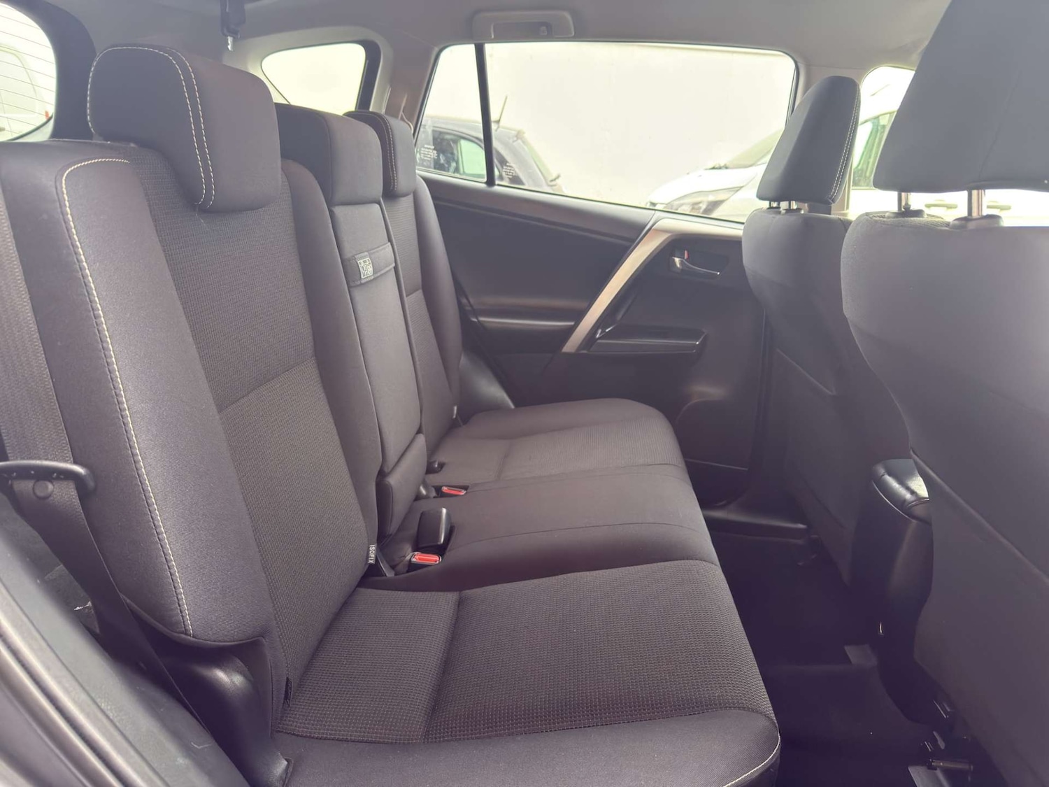 Used Toyota RAV4 2018 for sale - 76706764: Photo 14