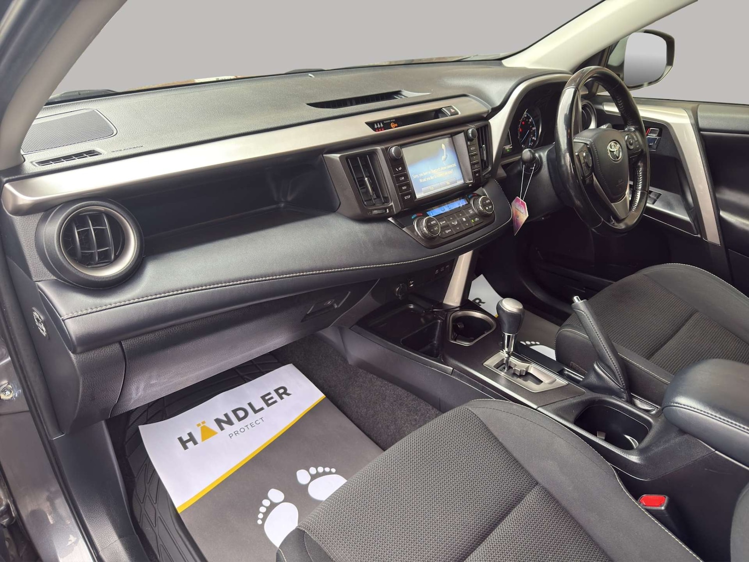 Used Toyota RAV4 2018 for sale - 76706764: Photo 16