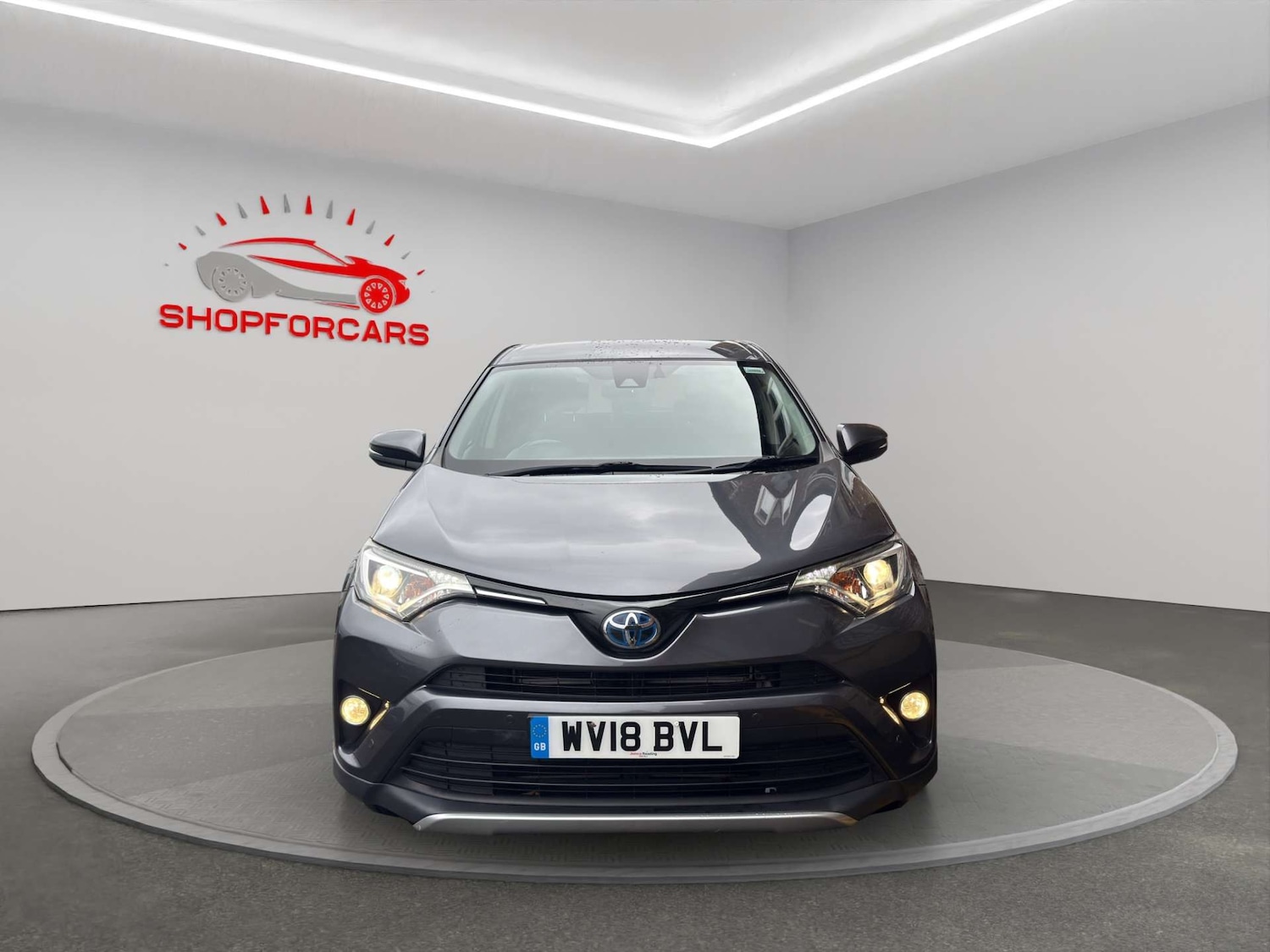 Used Toyota RAV4 2018 for sale - 76706764: Photo 2