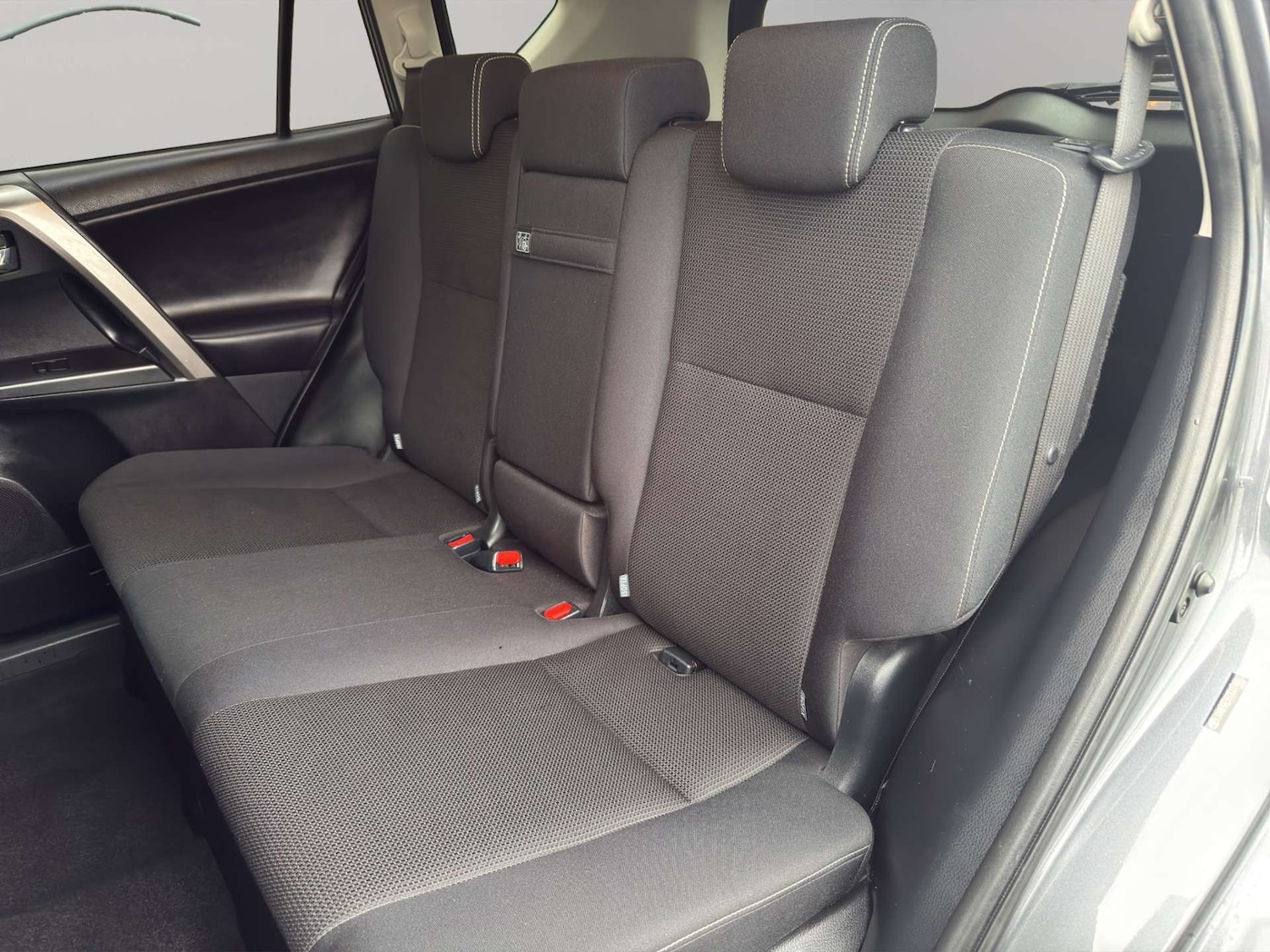 Used Toyota RAV4 2018 for sale - 76706764: Photo 20