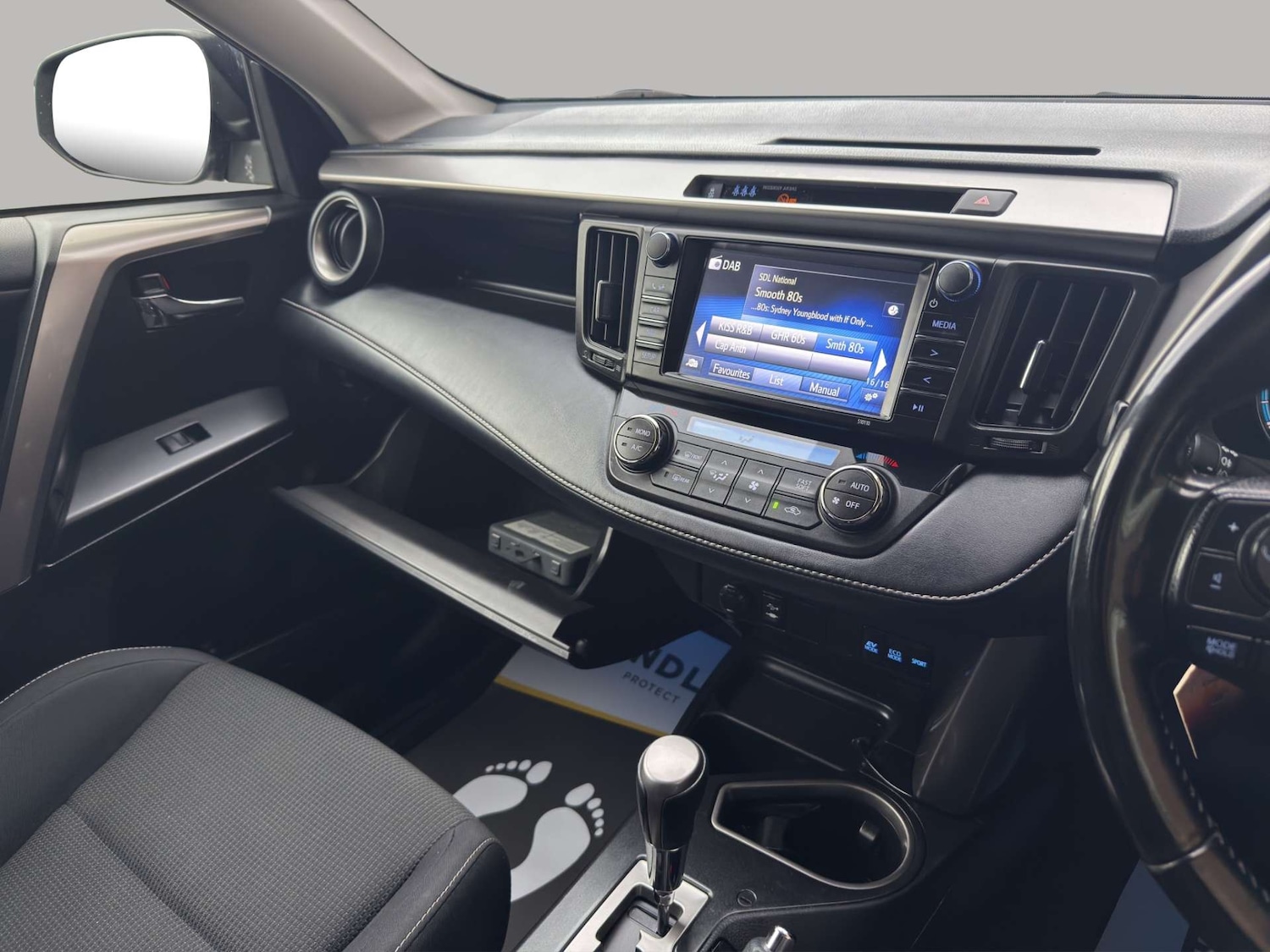 Used Toyota RAV4 2018 for sale - 76706764: Photo 23