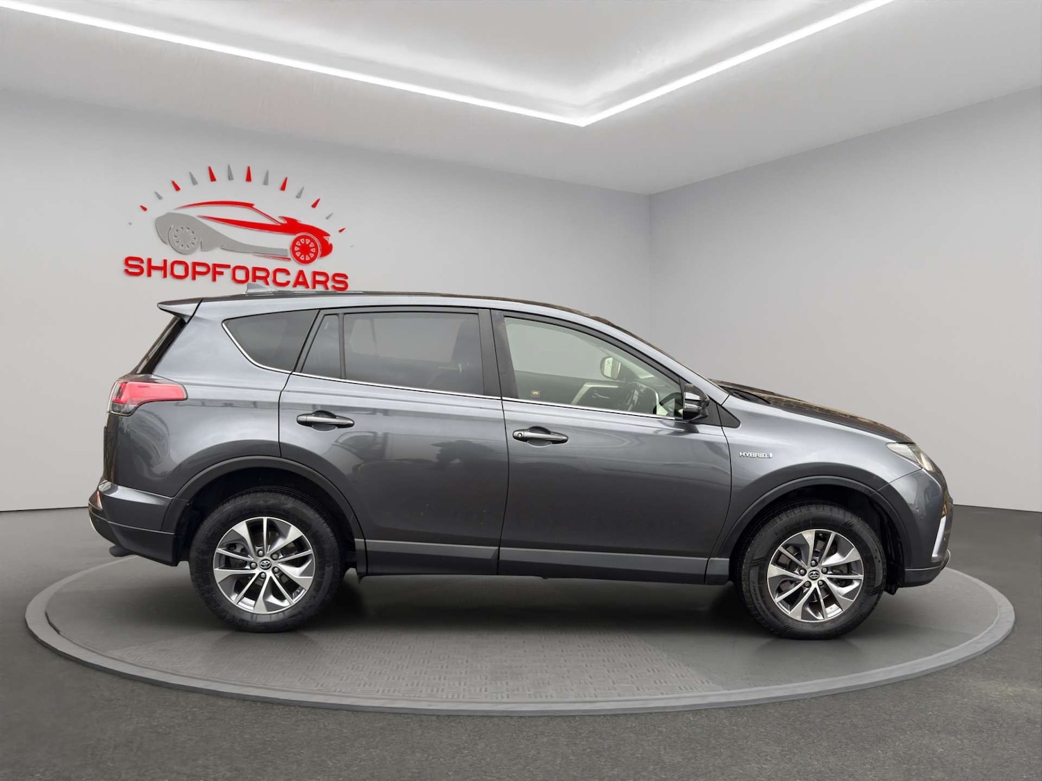 Used Toyota RAV4 2018 for sale - 76706764: Photo 4