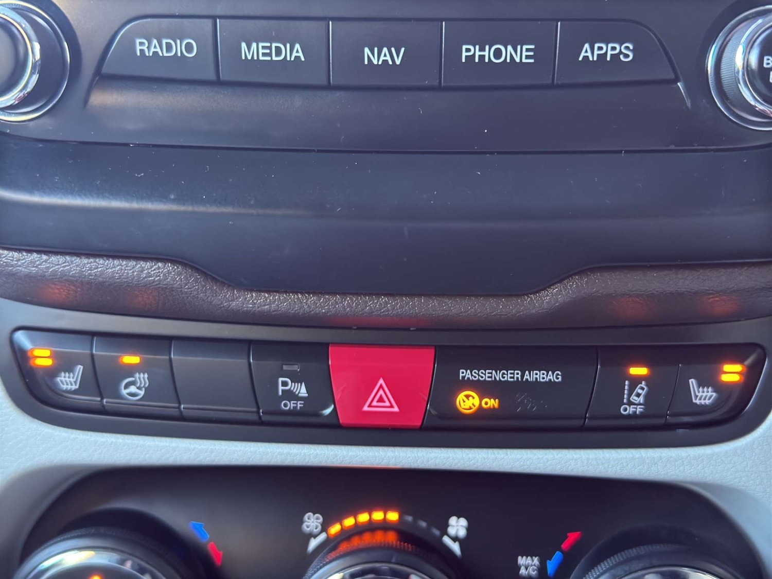 Used Jeep Renegade 2018 for sale - 76720438: Photo 29