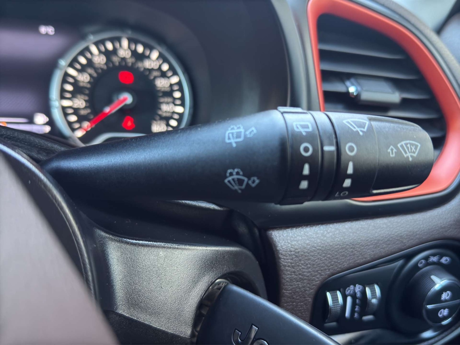 Used Jeep Renegade 2018 for sale - 76720438: Photo 34