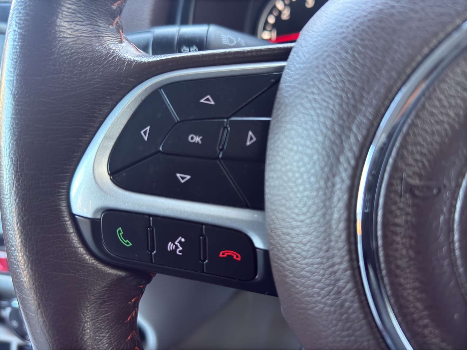 Used Jeep Renegade 2018 for sale - 76720438: Photo 35