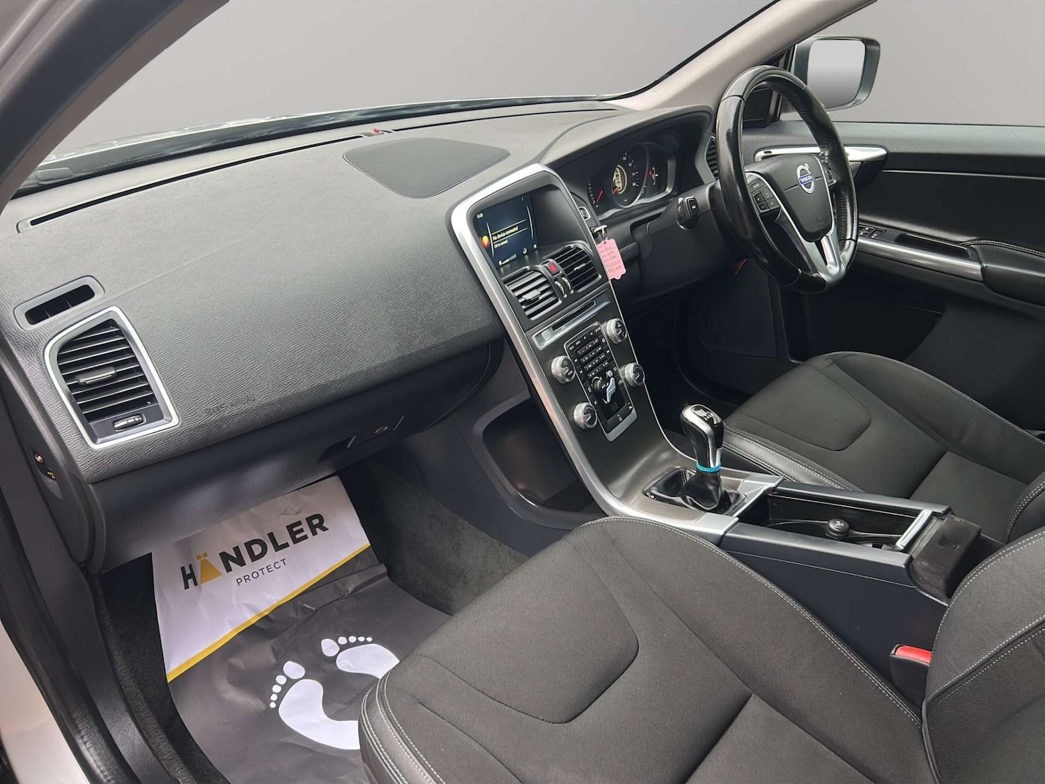 Used Volvo XC60 2015 for sale - 77946352: Photo 18