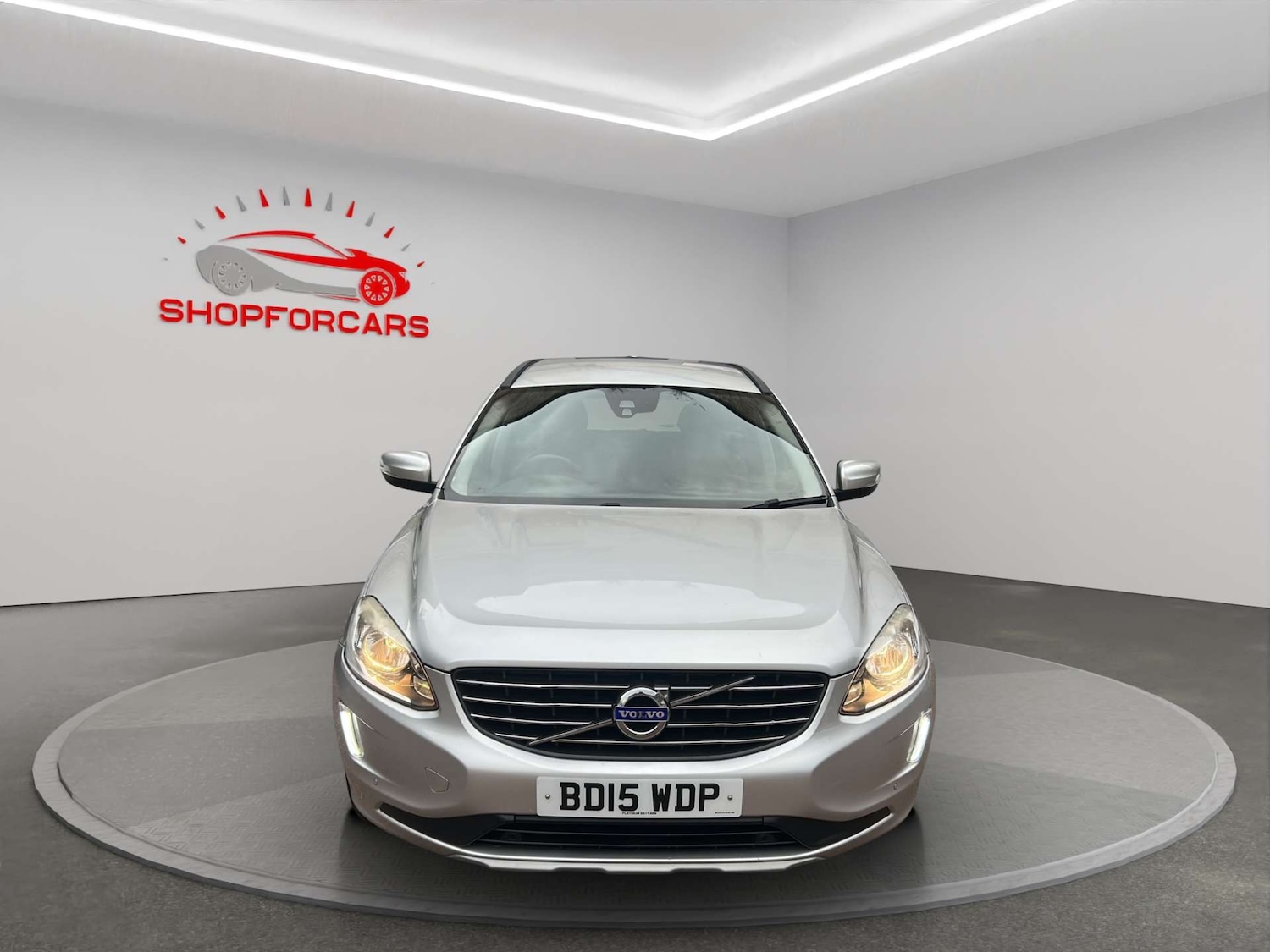 Used Volvo XC60 2015 for sale - 77946352: Photo 2