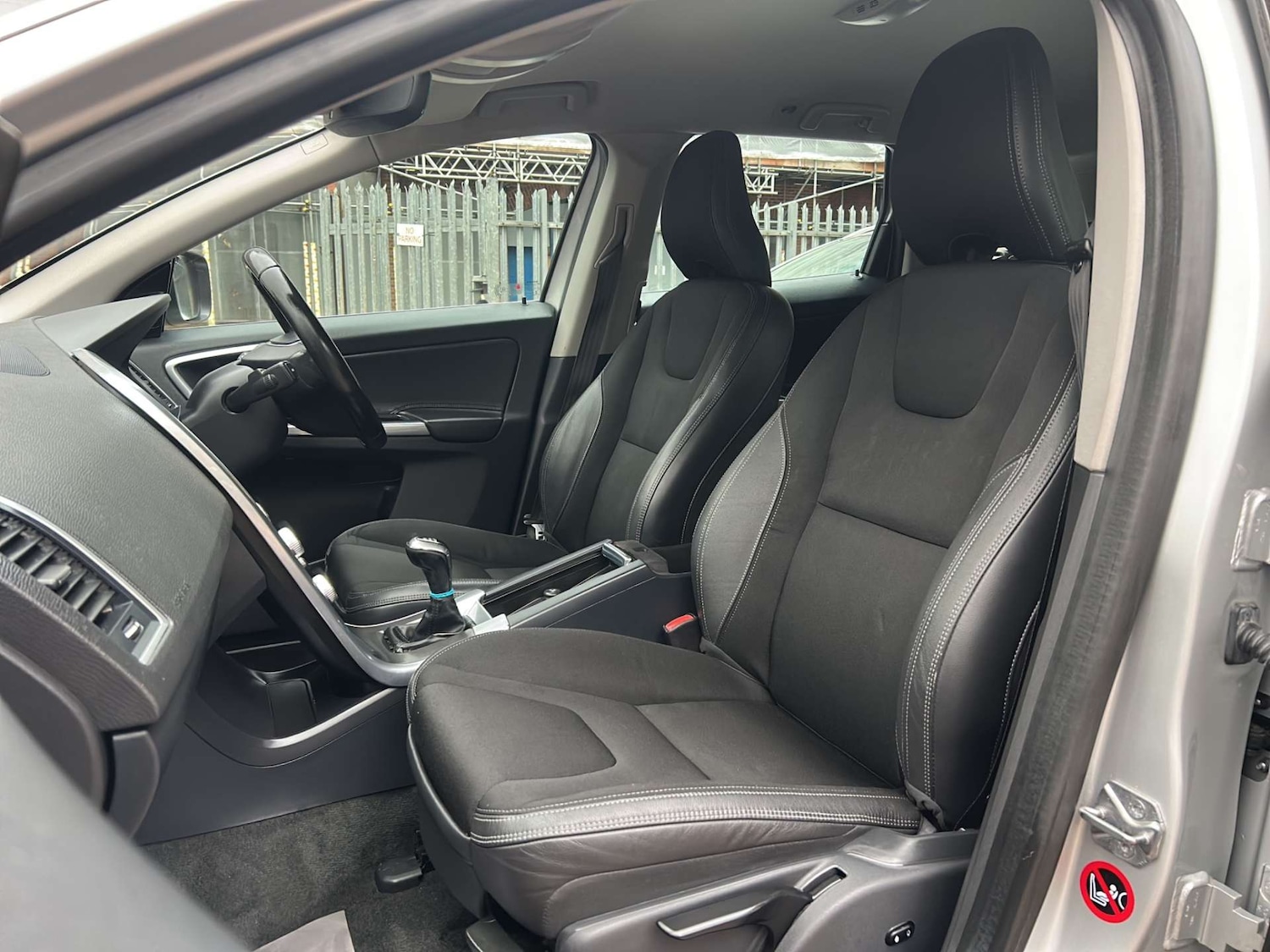 Used Volvo XC60 2015 for sale - 77946352: Photo 20