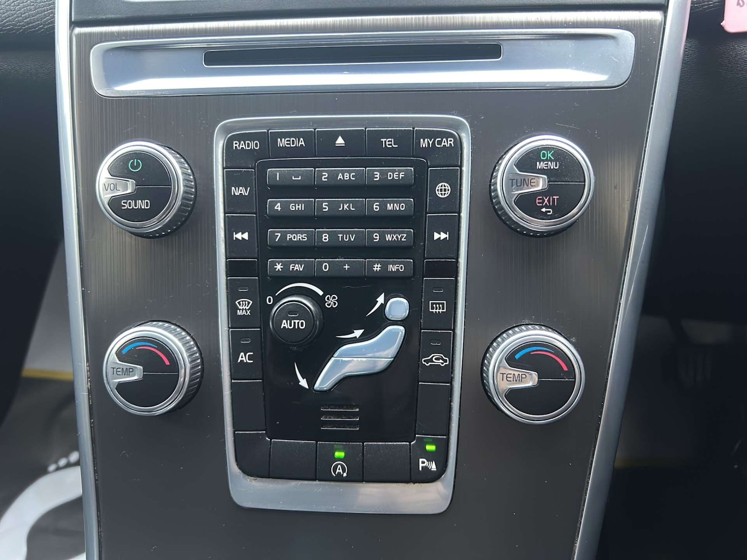 Used Volvo XC60 2015 for sale - 77946352: Photo 30