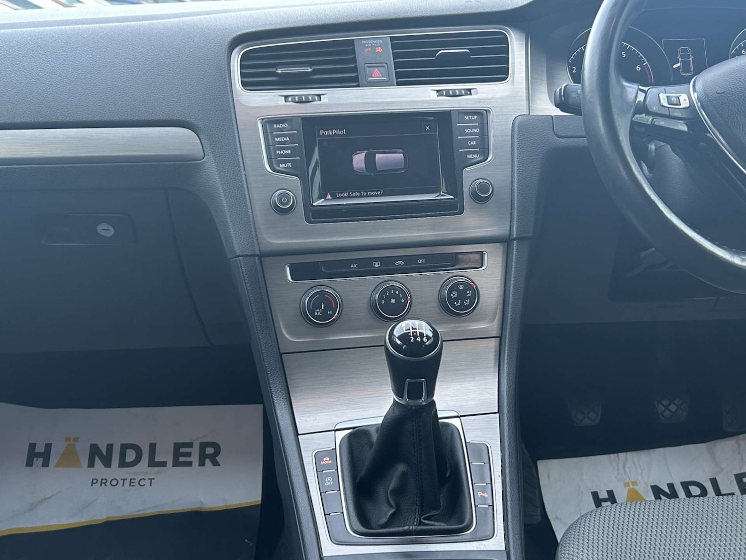 Used Volkswagen Golf 2014 for sale - 77393380: Photo 23