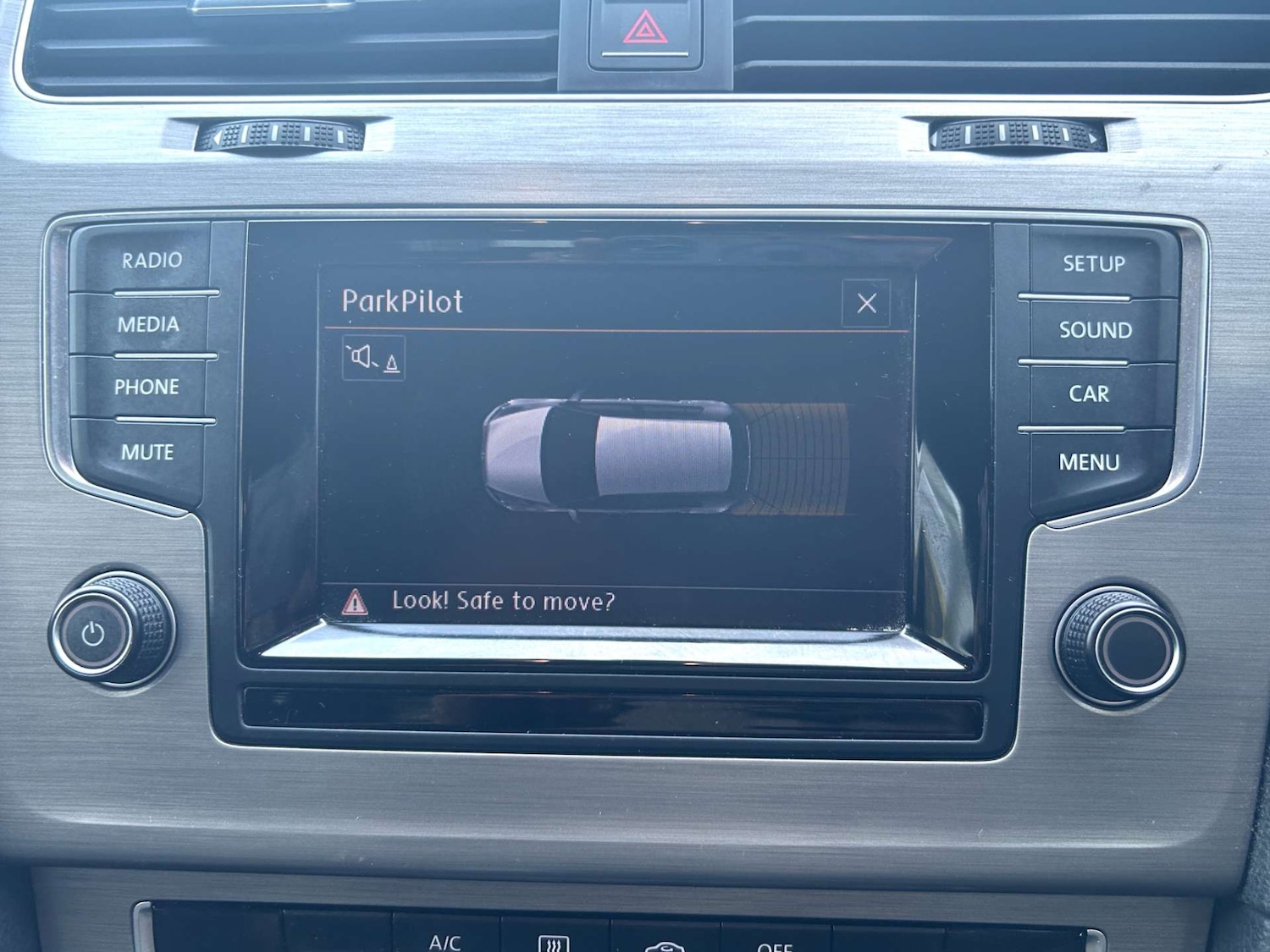 Used Volkswagen Golf 2014 for sale - 77393380: Photo 39