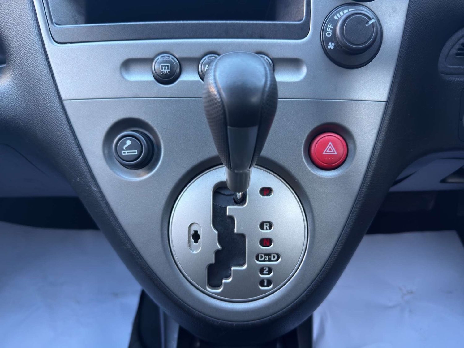 Used Honda Civic 2003 for sale - 77115844: Photo 27