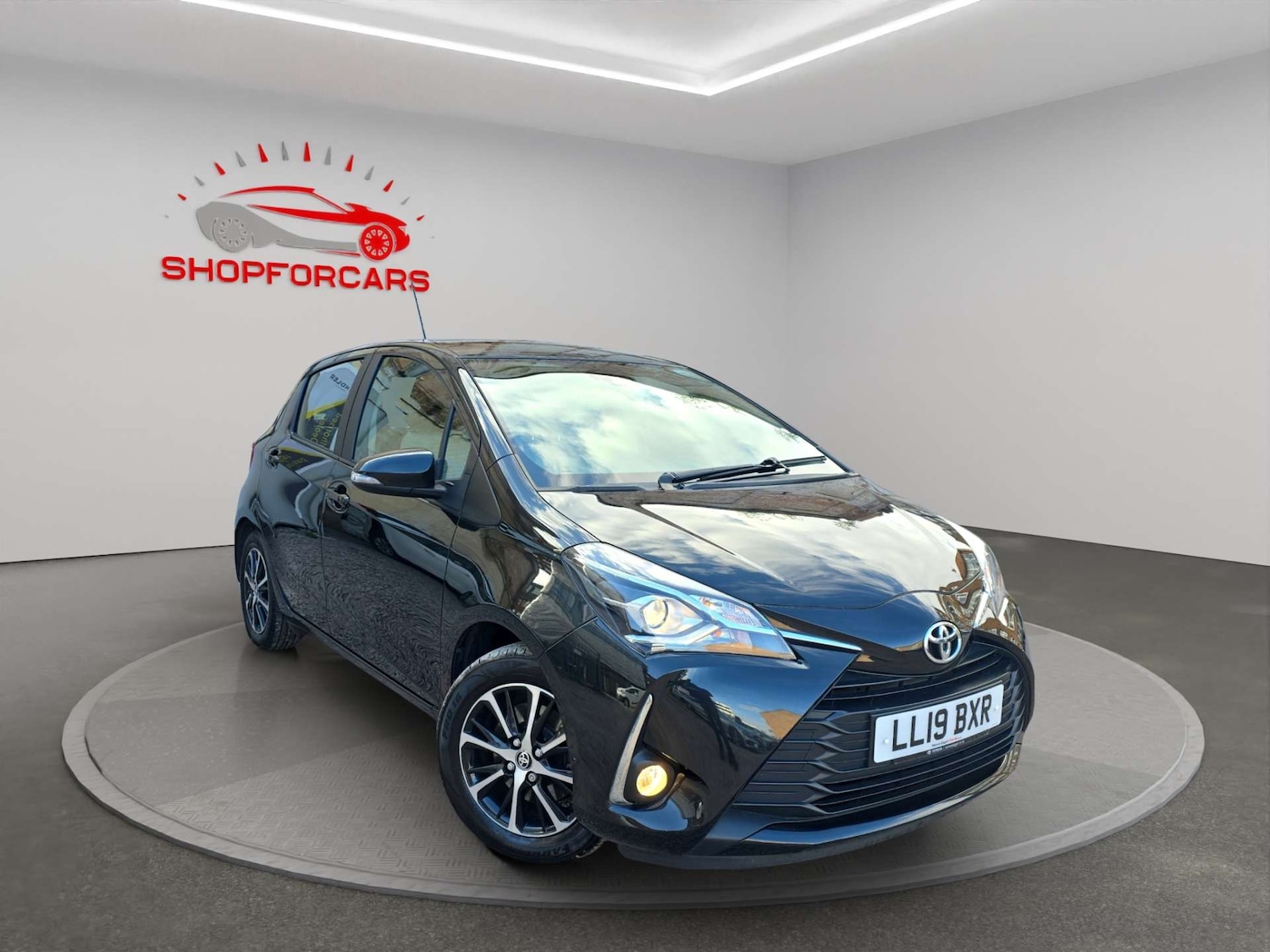 Used Toyota Yaris 2019 for sale - 76363765: Photo 1