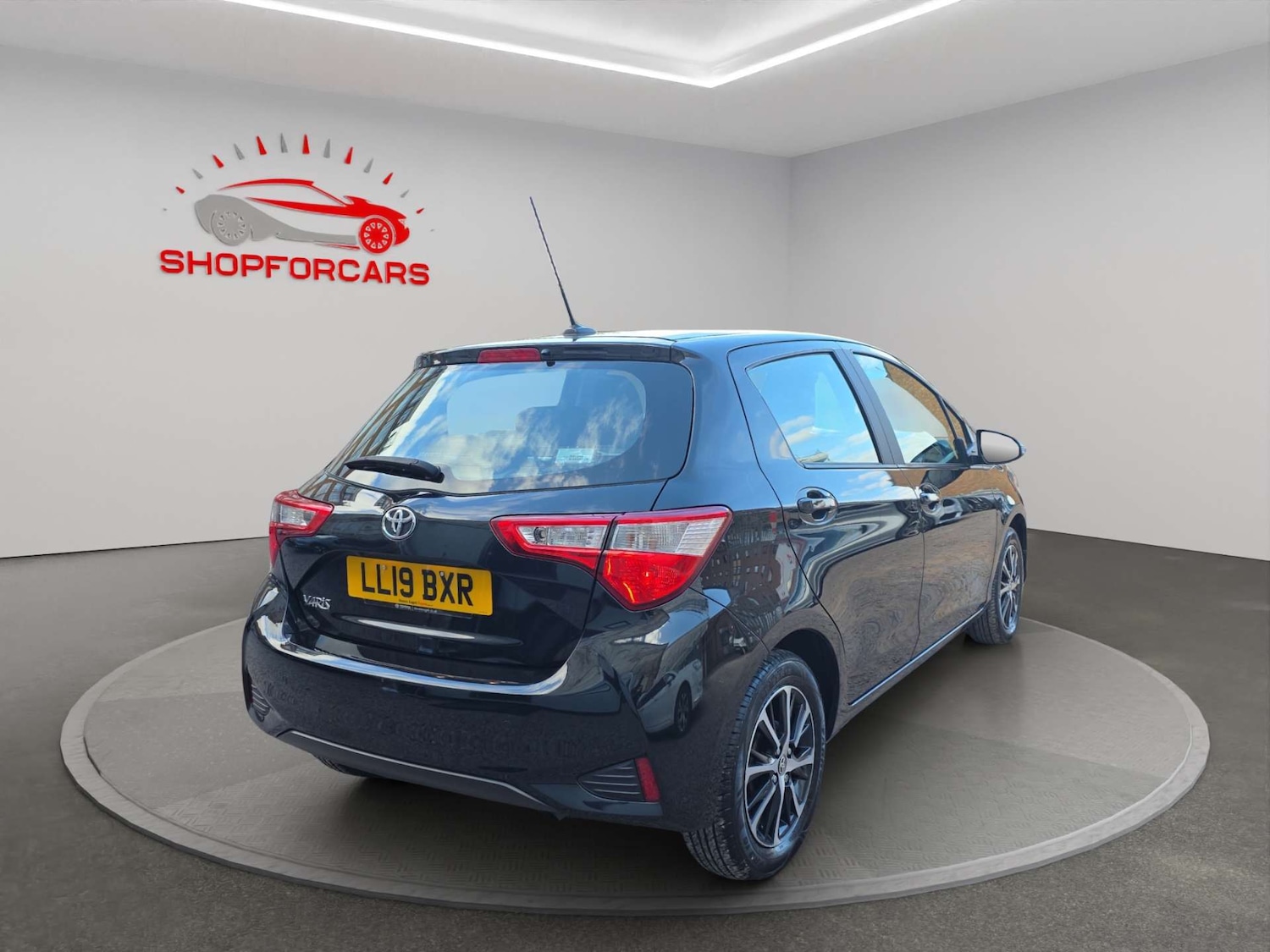 Used Toyota Yaris 2019 for sale - 76363765: Photo 8